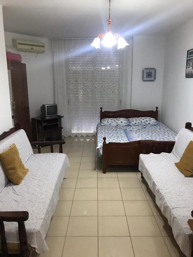 Geni Apartment ดูร์เรส ภายนอก รูปภาพ